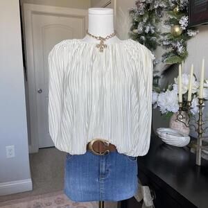 Chic Blouse
